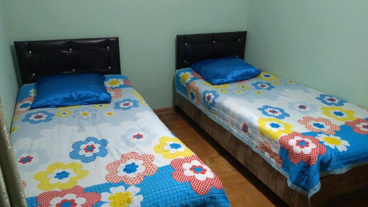 Guest House Quiet Home Batumi Eksteriør bilde